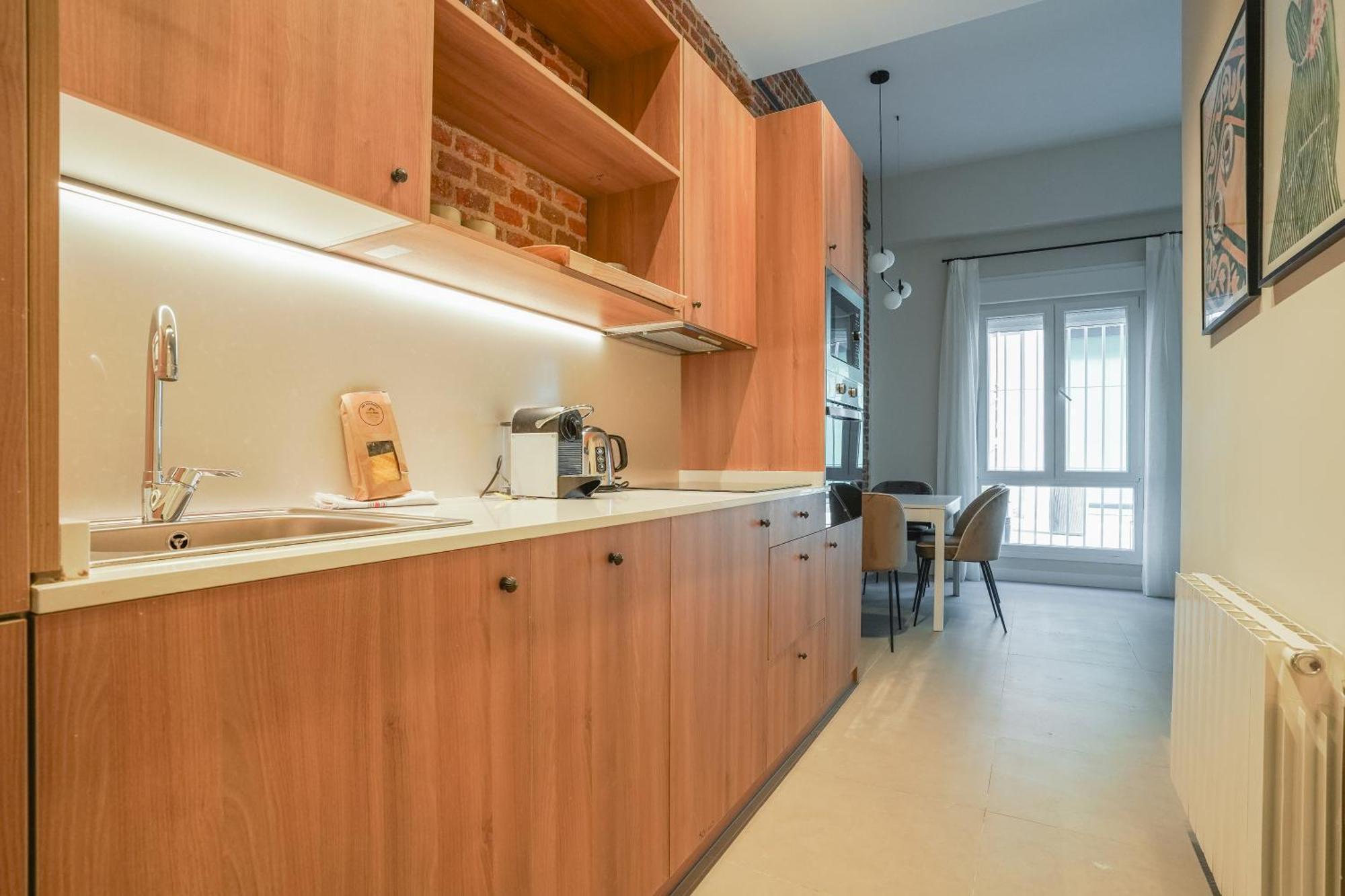Modern Apartment-2Bedrooms 1Bath-Cuatro Caminos Madrid Bagian luar foto