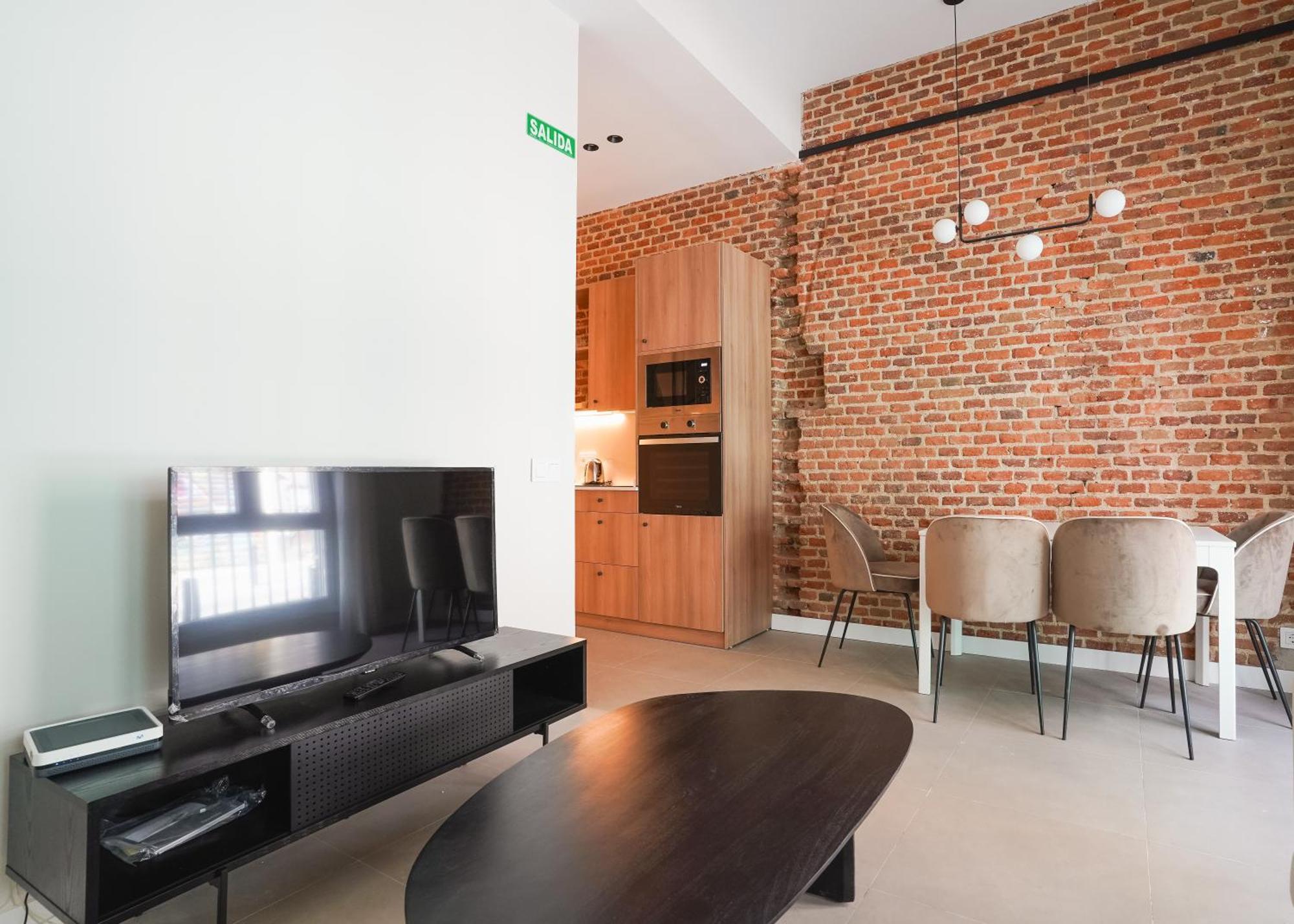 Modern Apartment-2Bedrooms 1Bath-Cuatro Caminos Madrid Bagian luar foto