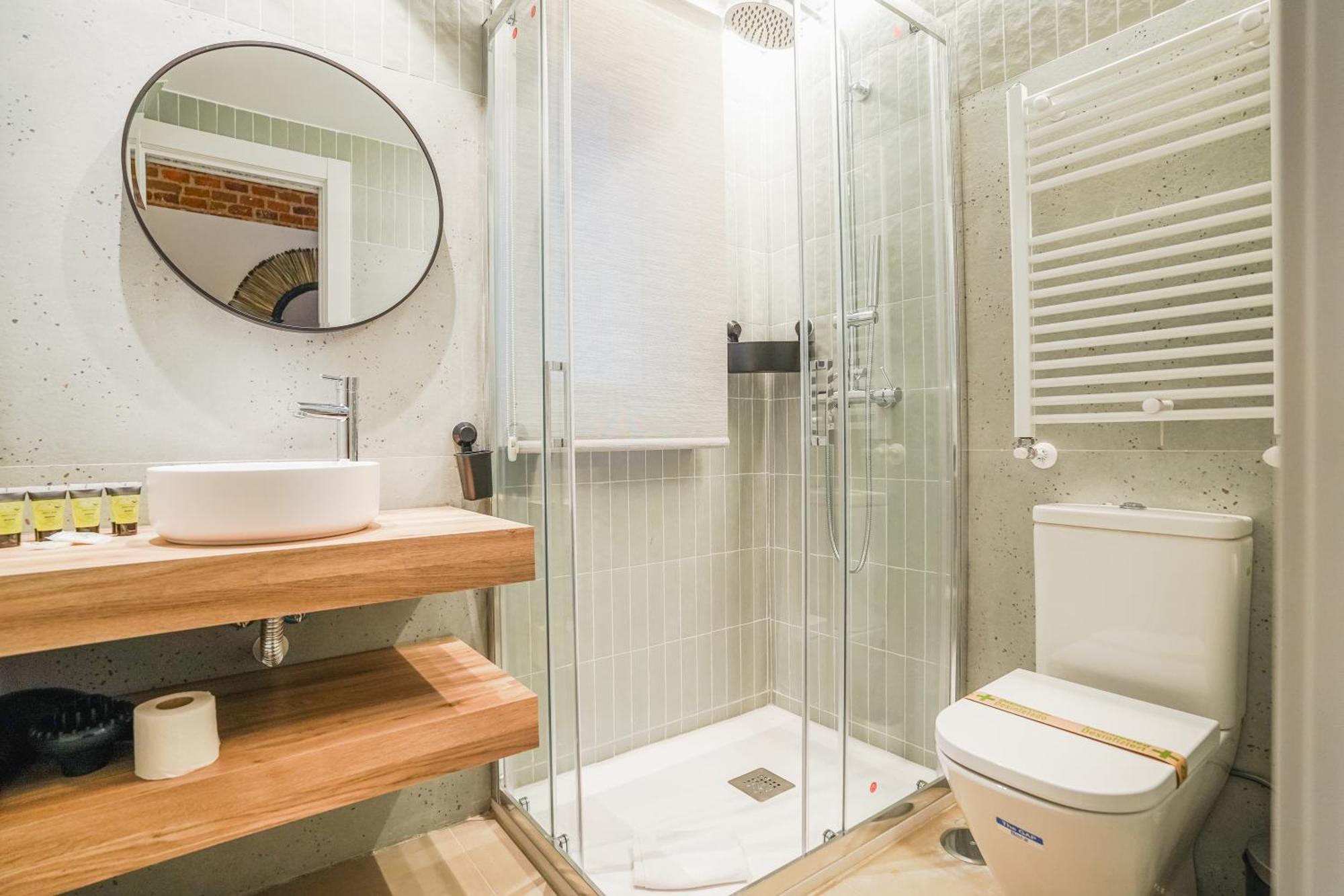 Modern Apartment-2Bedrooms 1Bath-Cuatro Caminos Madrid Bagian luar foto